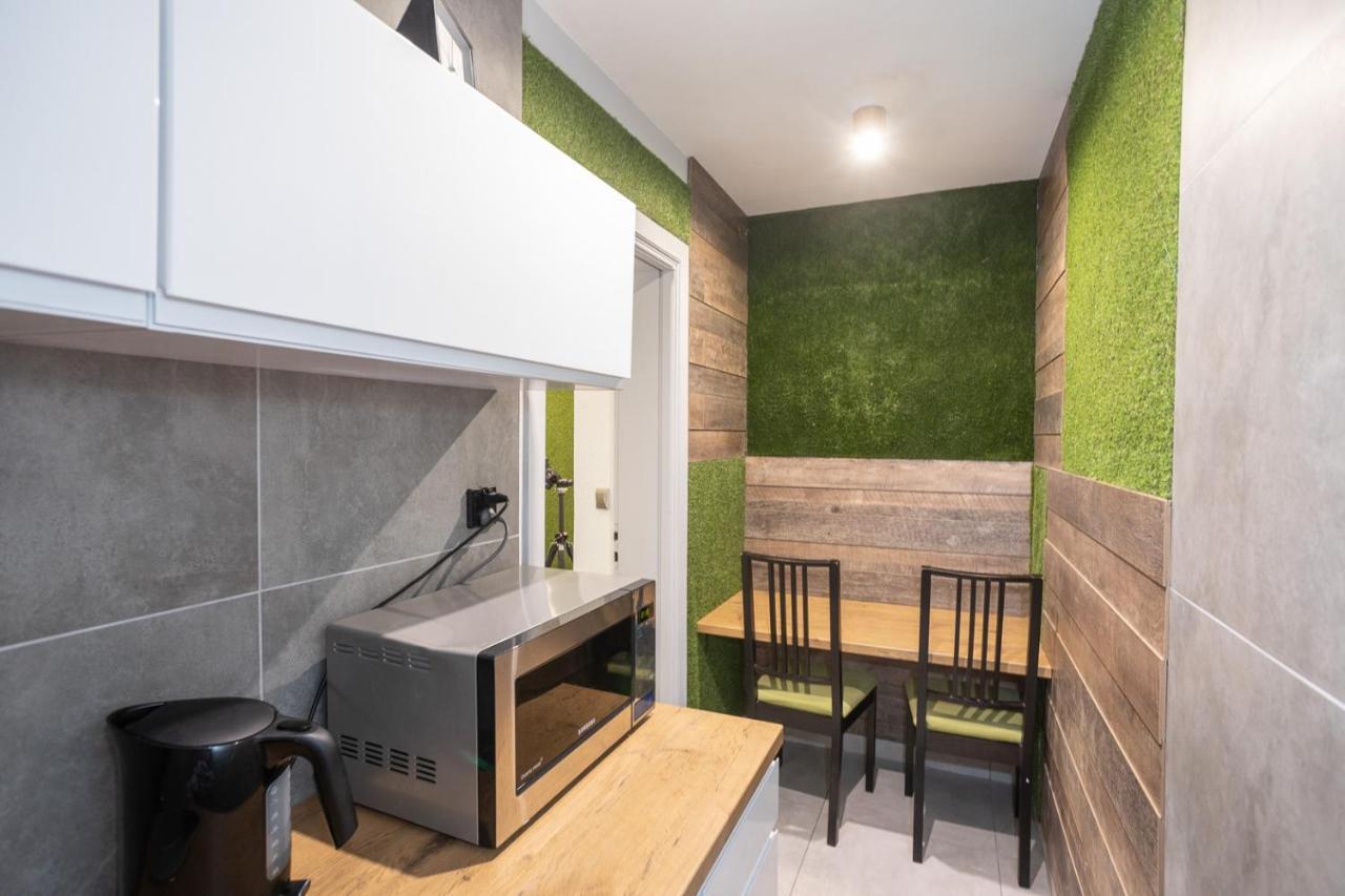 Kosciuszki Street Hostel Wrocław Buitenkant foto